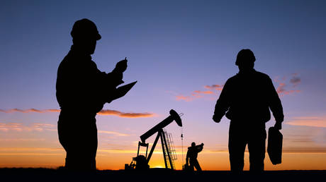 Oil prices crashing amid recession fears