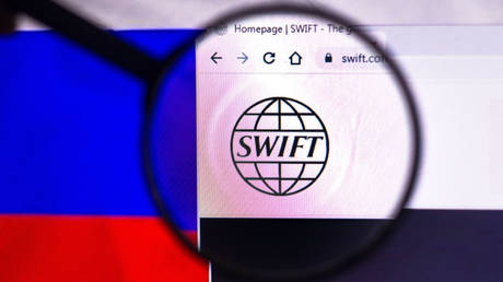 Russia bans SWIFT