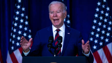 Biden sees no threat to US banking sector