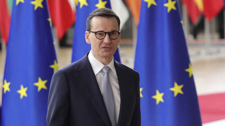 Mateusz Morawiecki arrives for an EU summit at the European Council building in Brussels, Belgium, March 24, 2023