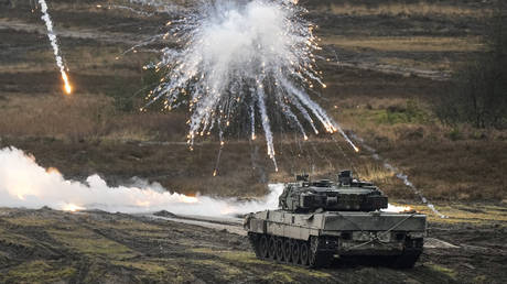 A Leopard 2 tank takes part in an exercise at the Field Marshal Rommel Barracks in Augustdorf, Germany, February 1, 2023