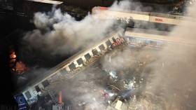 Horror train crash kills dozens