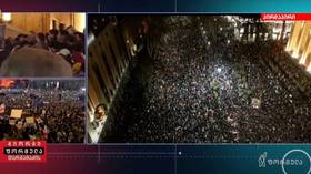 Opposition besieges Georgian parliament