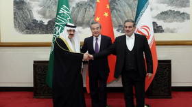 Kissinger assesses China-brokered deal between Saudi Arabia and Iran — RT World News