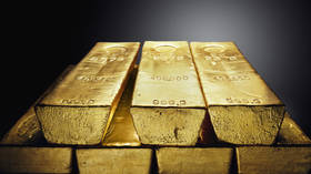 Gold surges as US banking crisis rages