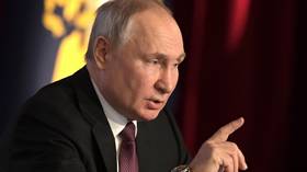West building WWII Axis-style alliance – Putin