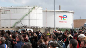 Critical French oil refinery shuts down
