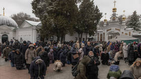 Tensions soar in Kiev over iconic Christian monastery (VIDEO)