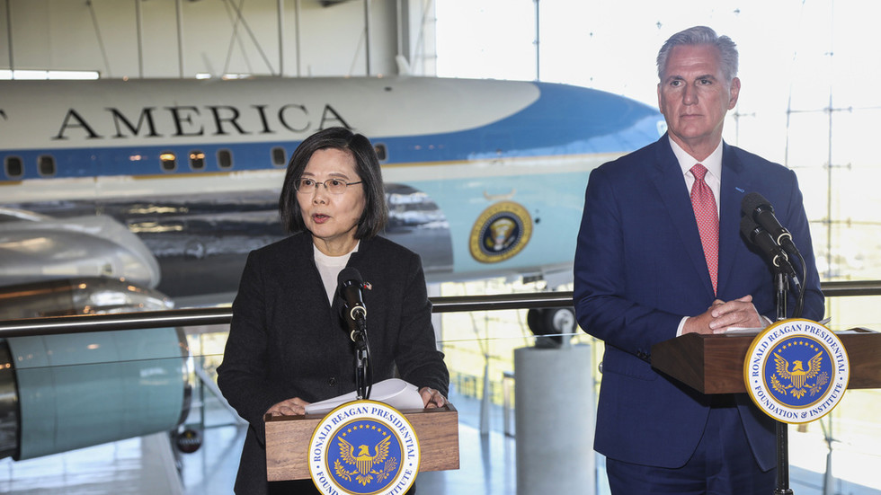 https://www.rt.com/information/574467-taiwan-washington-mccarthy-tsai/By flirting with Washington, Taiwan’s chief angers not solely Beijing, however her personal voters too