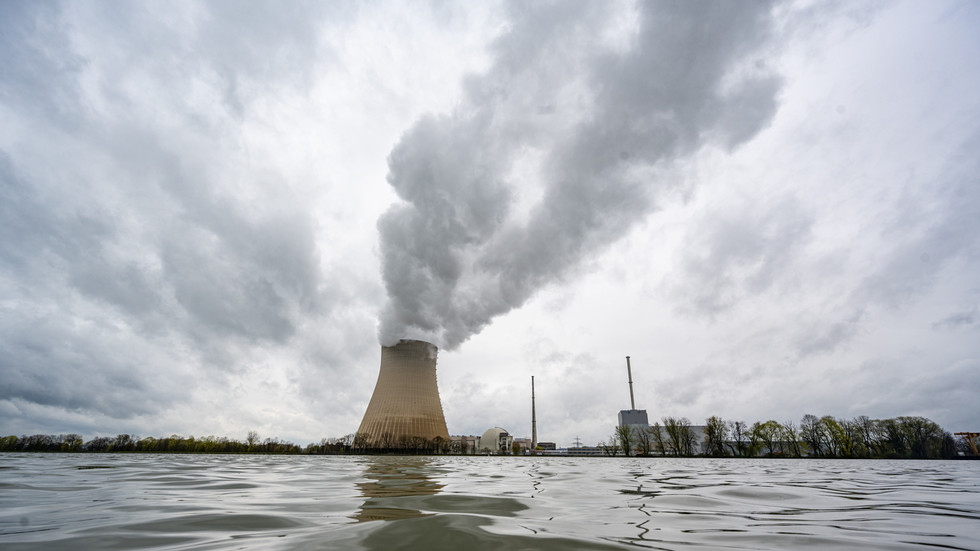 https://www.rt.com/information/574841-germany-bavaria-nuclear-power/Berlin rejects Bavarian demand to maintain nuclear energy