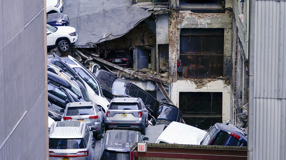 One killed, several injured in NYC parking garage collapse