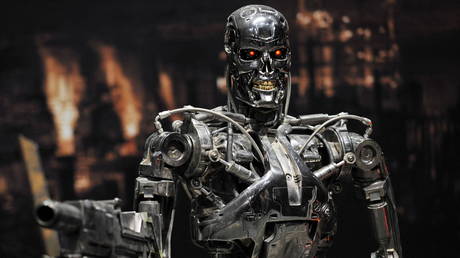 A full-scale figure of a terminator robot "T-800", used at the movie "Terminator 2."
