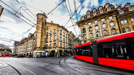 Swiss banks faced risk of ‘full-scale’ deposit run – regulator