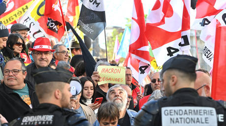 French cops confiscate cookware