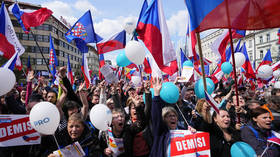 Czechs rally against ‘warmonger’ government