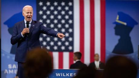 US President Joe Biden speaks at gun control event