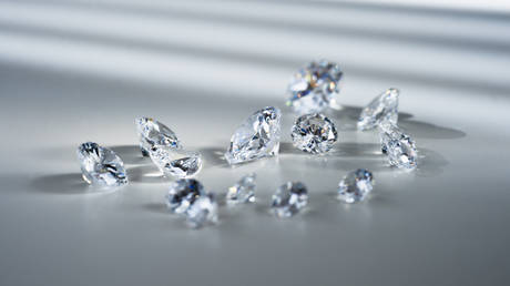 Sanctions on Russian diamonds could disrupt global jewelry market – analyst