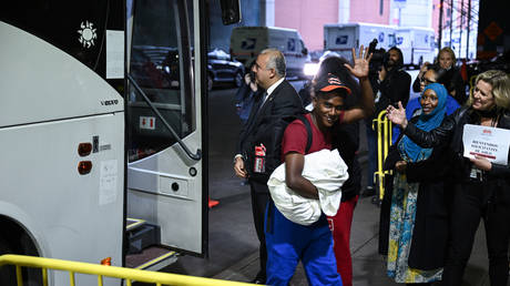 Illegal immigrants arriving at Port Authority, New York City