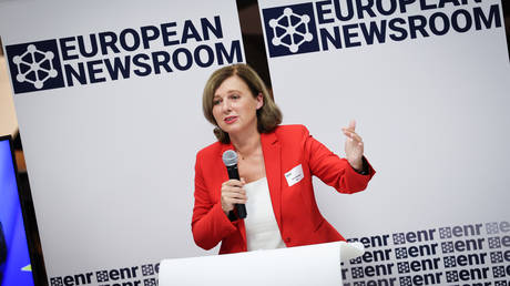 Influence of Russian narratives growing in EU member states, commissioner warns