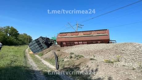 Rail traffic disrupted in Crimea