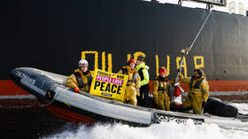 Russia bans Greenpeace