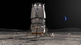 SpaceX rival gets NASA Moon contract