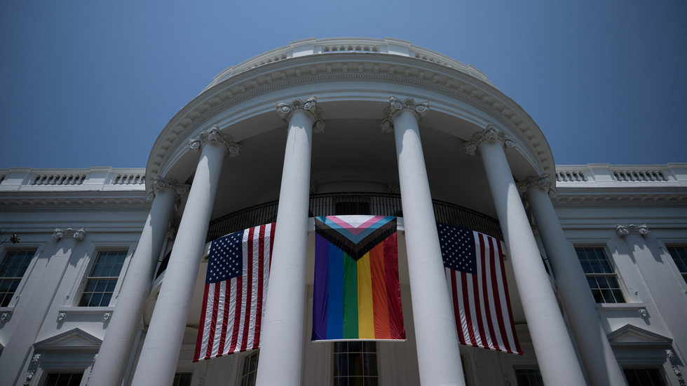 https://www.rt.com/information/578068-gay-pride-white-house/Homosexual Delight now about politics, not rights