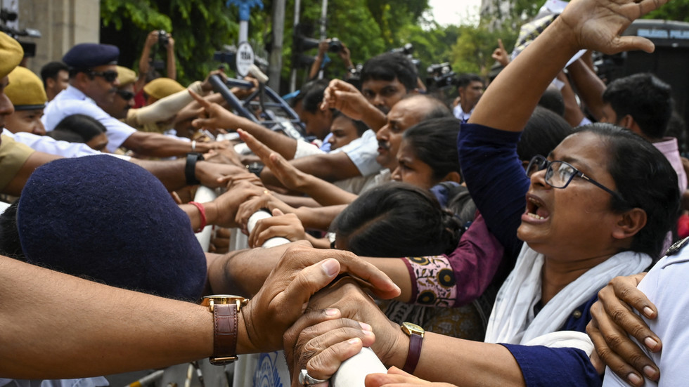 Protesting Indian Wrestlers Move The Battle From Street To Courtroom ...