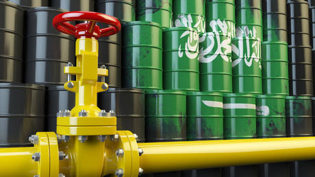 Saudi pledge pushes oil prices higher