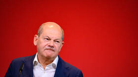 Scholz branded ‘warmonger’ at rally held by his own party