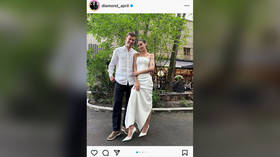 Russian football star marries blogger with difficult past