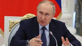 Putin calls for Russian economic sovereignty
