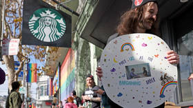 Работники Starbucks бастуют из-за политики «Месяца гордости»