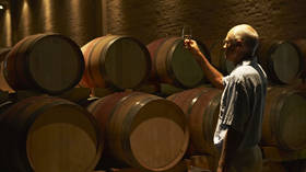 EU launches crisis measures to save winemakers
