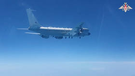 Russia intercepts UK spy plane (VIDEO)