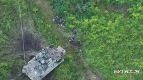 Gruesome footage shows Ukrainian soldiers trapped on minefield