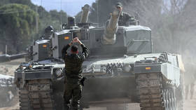 Ukraine holding back its Western tanks – WSJ