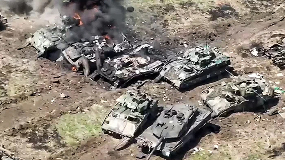 https://www.rt.com/information/579603-germany-leopard-tanks-repair-hub-poland/Germany adjustments plan to construct tank restore plant for Ukraine – media