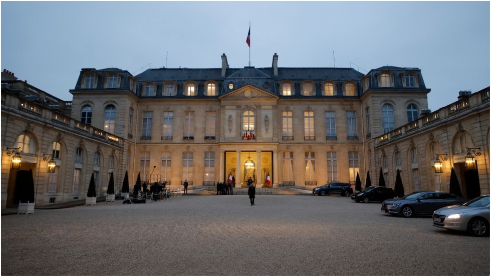 https://www.rt.com/information/579624-finger-mailed-elysee-palace/Severed finger mailed to Macron’s residence – media