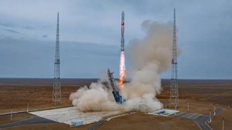 A Zhuque-2 rocket developed by the Chinese aerospace firm LandSpace lifts off from a launch pad at the Jiuquan Satellite Launch Center in Ejin, China, July 12, 2023.