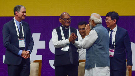 Indian PM Narendra Modi with Vedanta Chairman Anil Agarwal,  Foxconn Chairman Young Liu and CTO of Advanced Micro Devices Mark Papermaster during SemiconIndia 2023 in Gandhinagar on July 28, 2023.