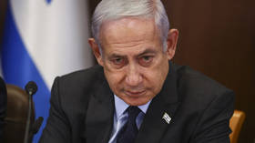 İsrailli Netanyahu kalp monitörü taktı