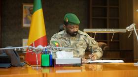 Mali scraps French as official language