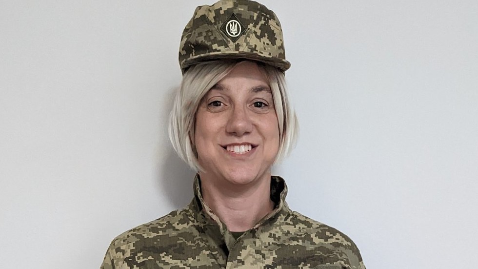 https://www.rt.com/information/580742-transgender-soldier-ukraine-propaganda-american/Transsexual to steer English language propaganda for Ukrainian military – media