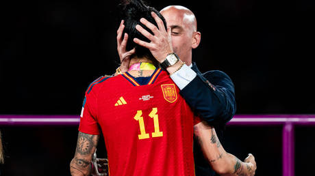 Spanish football chief Luis Rubiales kisses national team star Jenni Hermoso following the Women's World Cup final on August 20 in Sydney.