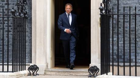 British Defence Secretary Grant Shapps leaves No. 10 Downing Street on August 31, 2023