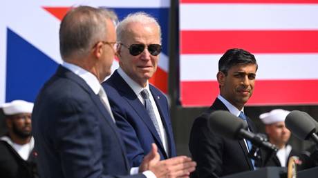 US President Joe Biden (C), British Prime Minister Rishi Sunak (R), and Australian Prime Minister Anthony Albanese (L) hold a press conference during the AUKUS summit in San Diego California, March 13, 2023