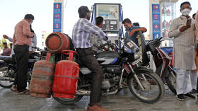 India’s oil consumption soars