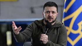 Zelensky announces sweeping military purge