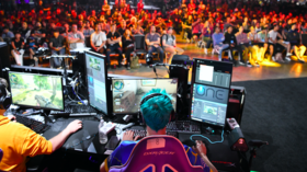 Esports federation votes to allow Russian flag at events